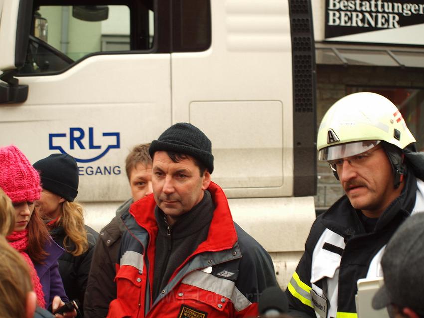 Hausexplosion Bruehl bei Koeln Pingsdorferstr P514.JPG